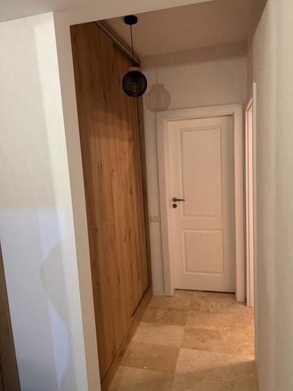 Apartament cu 2 camere semidecomandat, mobilat în Ultracentral