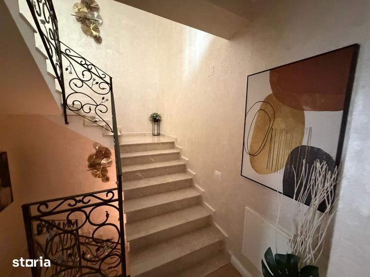 Casă cu 6 camere cu Teren 500 Mp în Băneasa