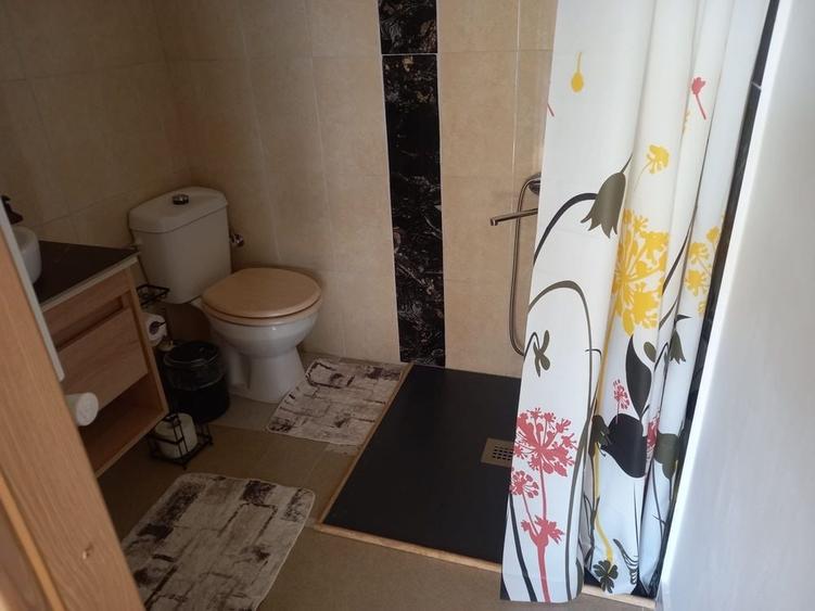 Casă cu 3 camere în Lunca Mare