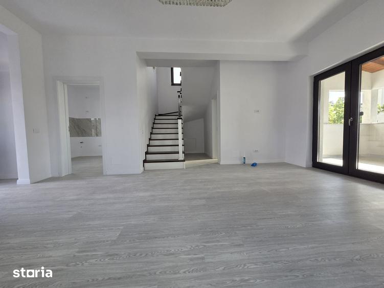 Casă cu 4 camere cu Teren 300 Mp în Cornetu