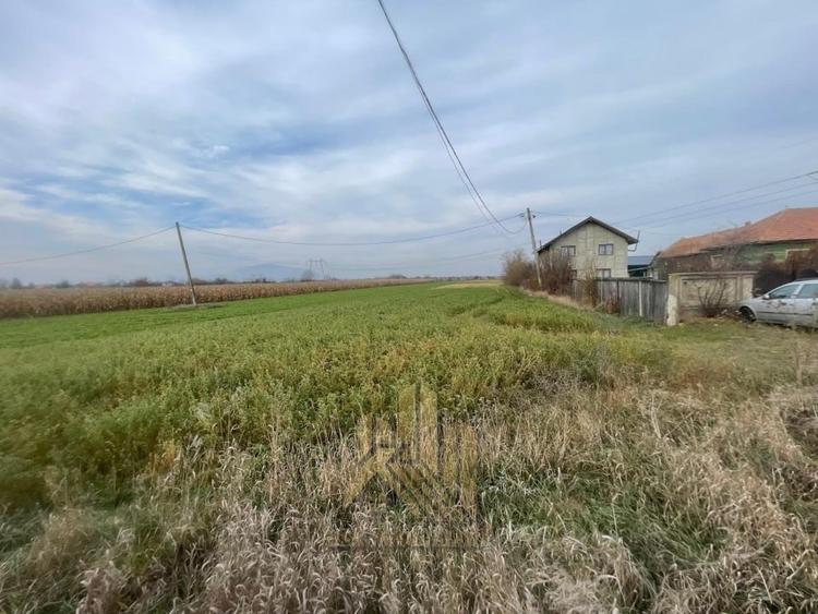 Teren Construcții intravilan de 3500 mp, în Stupini