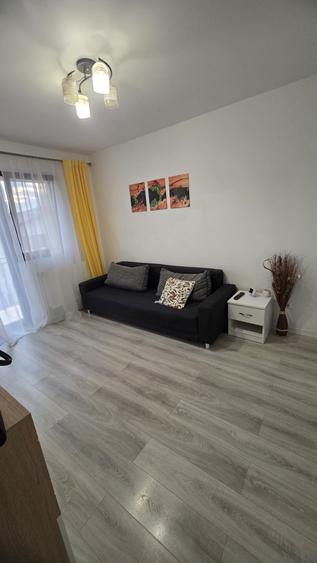 Garsonieră decomandată în Lunca Cetățuii