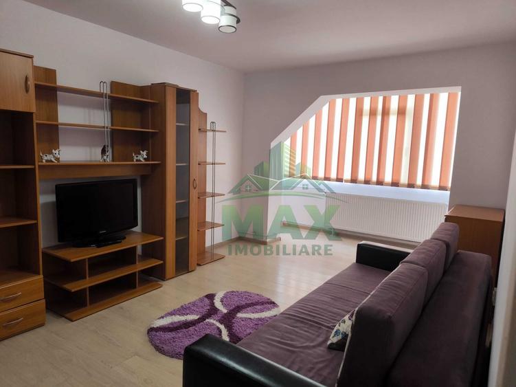 Apartament cu 2 camere decomandat în Malu Roșu