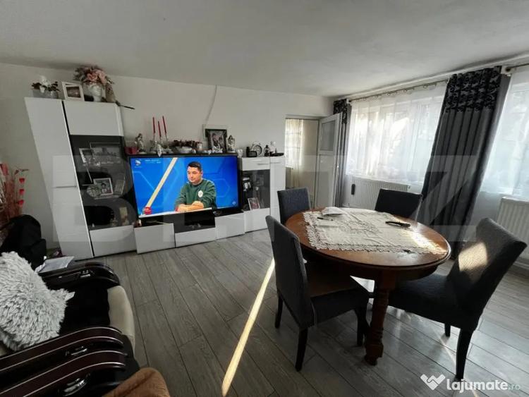 Casă cu 5 camere cu Teren 1350 Mp în Central
