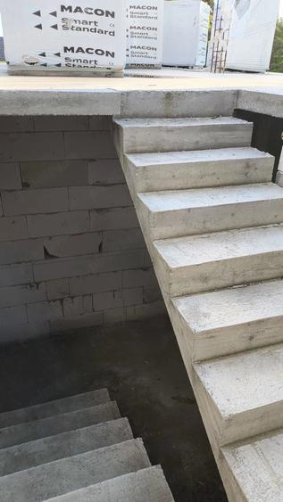 Casă cu Teren 558 Mp în Central
