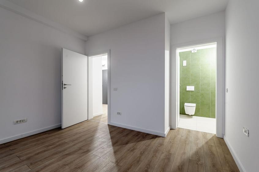 Apartament cu 3 camere decomandat în Aradului