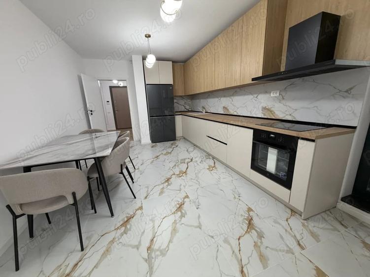 Apartament cu 4 camere decomandat în Pescărie