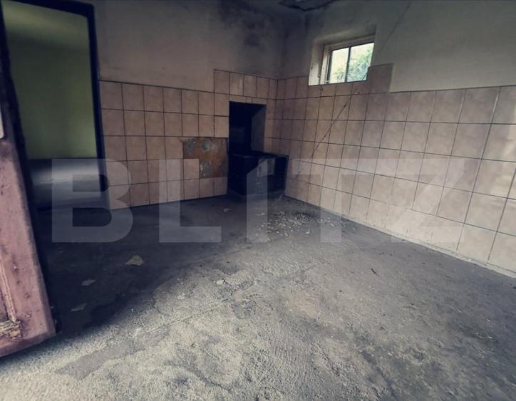 Teren Construcții intravilan de 1000 mp, în Cernele