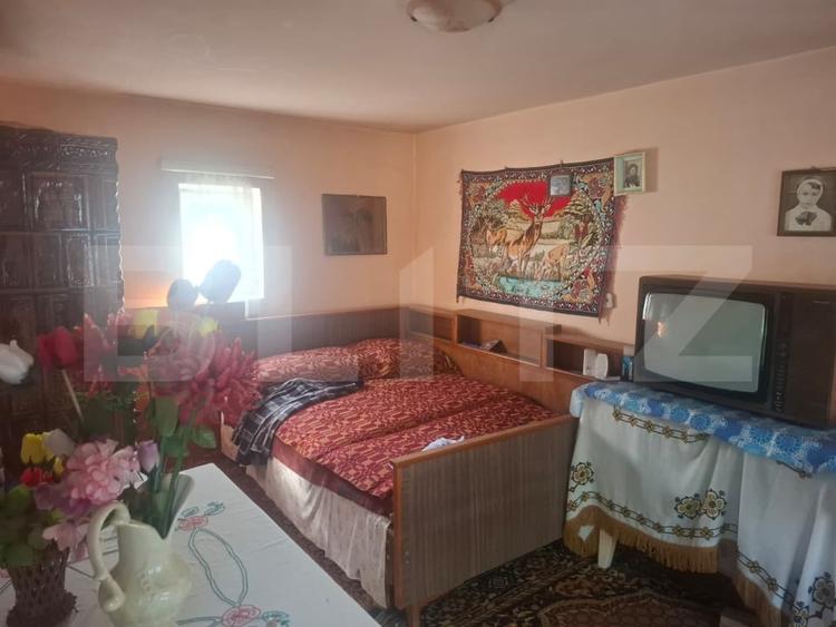 Casă individuală cu 5 camere cu Canalizare în Gura Foii
