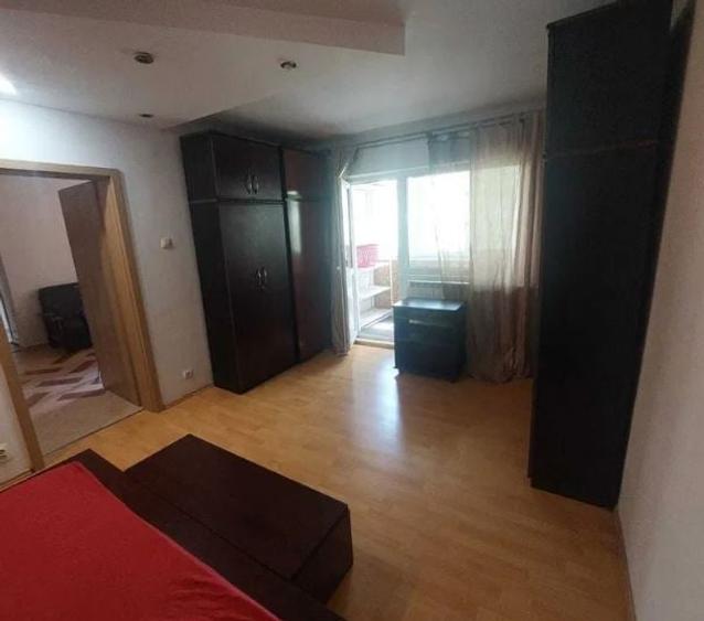 Apartament cu 2 camere semidecomandat, mobilat în Dristor