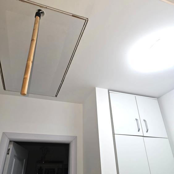 Casă cu 4 camere cu Canalizare în Titan