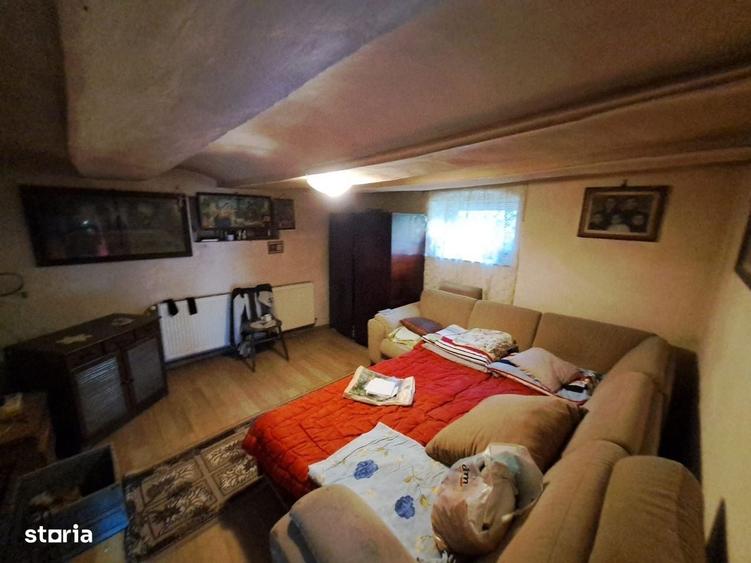 Casă cu 3 camere în Ruși