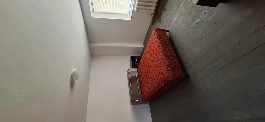 Casă cu 5 camere cu Teren 191 Mp în Central