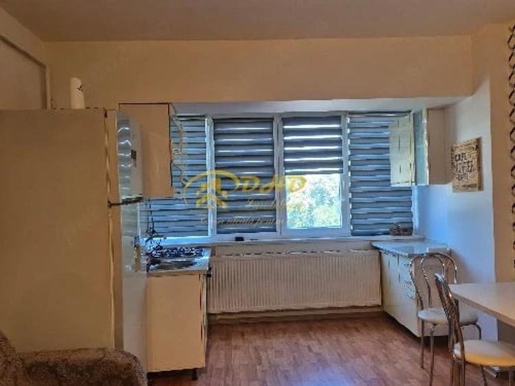 Apartament cu 2 camere decomandat în Tătărași