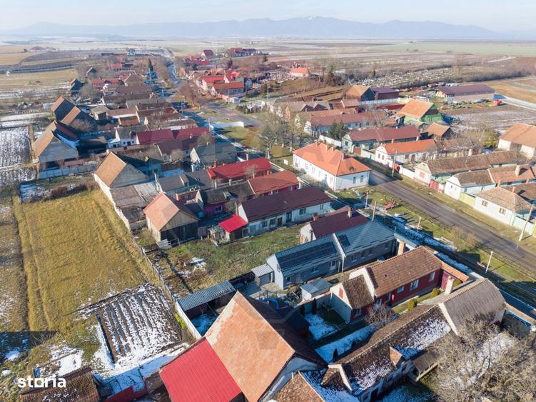 Casă cu 4 camere cu Teren 390 Mp în Hălchiu