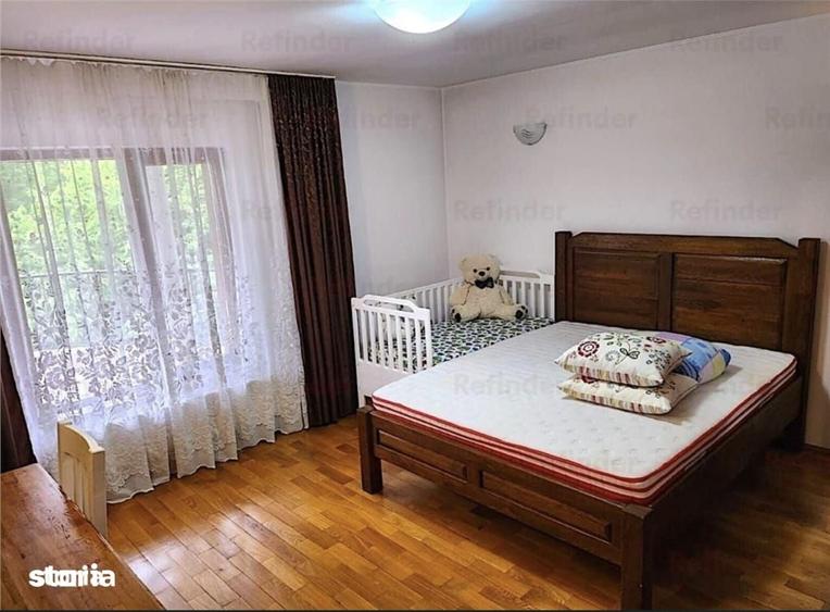 Casă cu 7 camere cu Teren 3500 Mp în Drăgănești