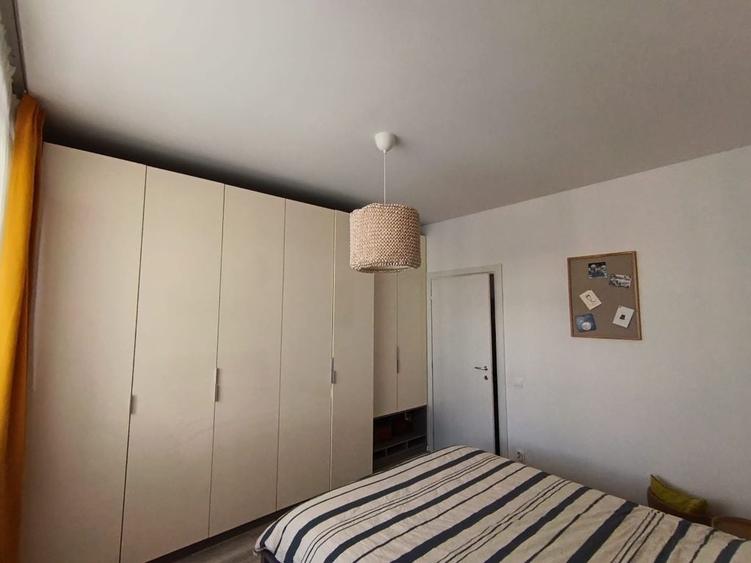 Apartament cu 2 camere decomandat în Valea Ialomiței
