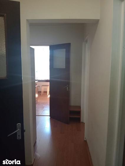 Apartament cu 3 camere decomandat, mobilat în Drumul Taberei