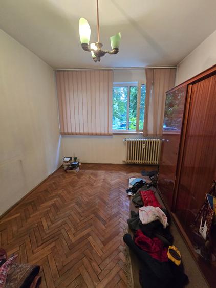 APARTAMENT DE VÂNZARE CU DOUĂ CAMERE IN ZONA PAJURA SEC.1 - 8