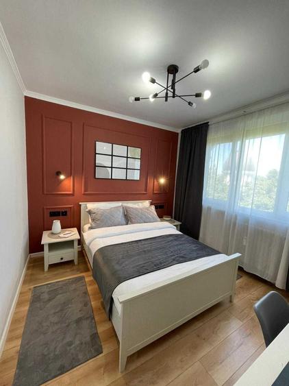 Apartament cu 4 camere decomandat în Dacia