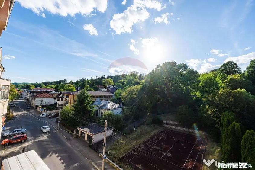 Apartament cu 3 camere decomandat în Ultracentral