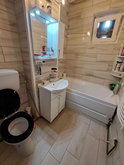 Apartament 3 camere bulevardul oituz Onesti - 4