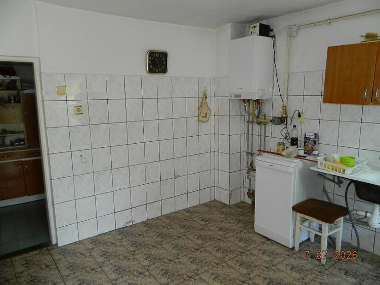 Casă cu 3 camere cu Canalizare în Jiblea Veche