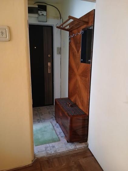 Apartament de inchiriat zona bou rosu Calea romanilor etaj 3/4 - 3
