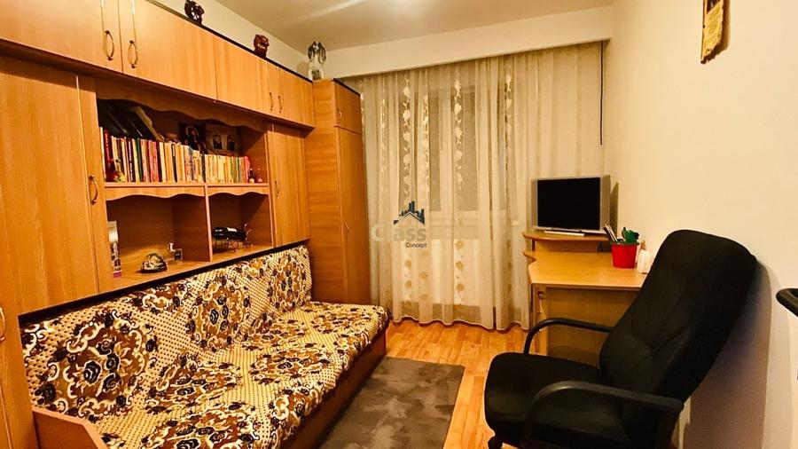 Apartament cu 3 camere decomandat, mobilat în Mănăștur