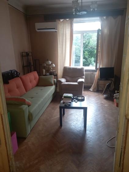 Apartament cu 4 camere decomandat în Obor