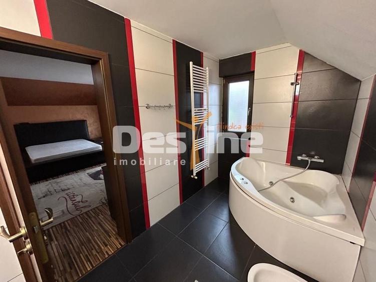 Casă individuală cu 6 camere cu Piscina în Ciritei