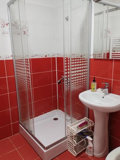 Garsonieră decomandată în Zahana