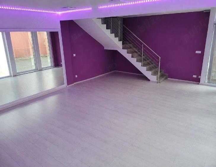 Spațiu comercial, de 45 mp, în Zăvoi