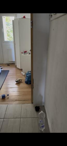 Apartament cu 4 camere decomandat în Pantelimon