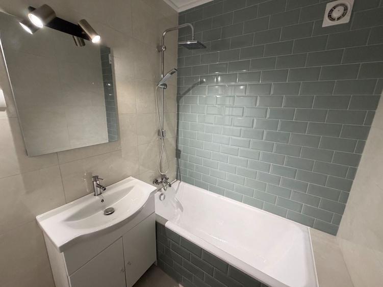 Apartament cu 3 camere semidecomandat, mobilat în Gara de Nord