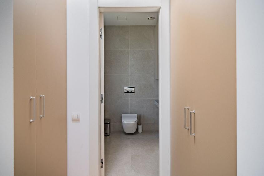 Vila cu 4 camere mobilata complet in Amber Forest - 9