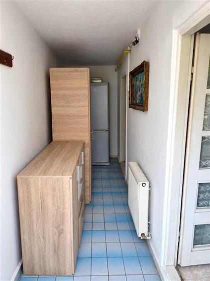 Casă individuală cu 3 camere cu Canalizare în Colentina