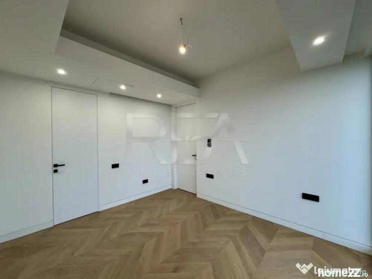 Apartament cu 3 camere semidecomandat în Aviației