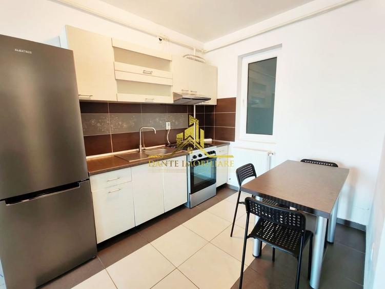 Apartament cu 3 camere semidecomandat, mobilat în Iris
