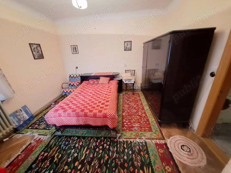 Casă cu 3 camere în Central