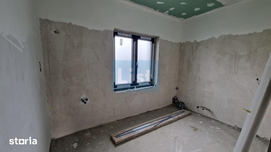 Casă cu 4 camere cu Teren 250 Mp în Recea
