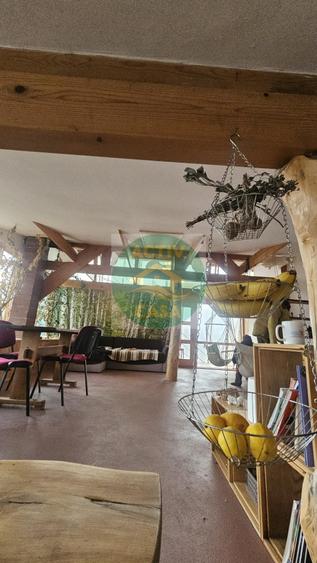 Casă cu 3 camere cu Teren 1470 Mp în Cotu Vameș
