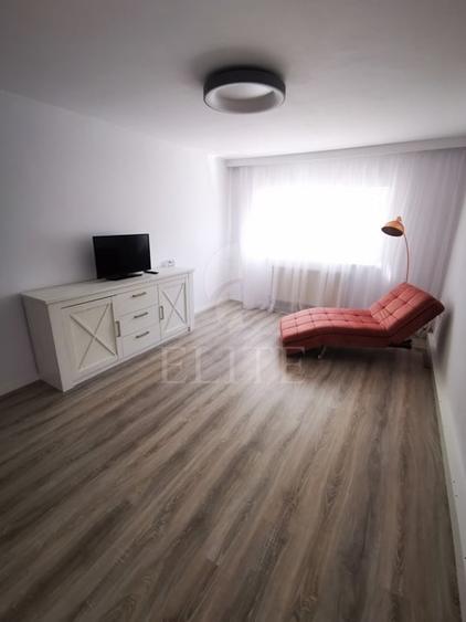 Apartament cu 2 camere decomandat în Plopilor