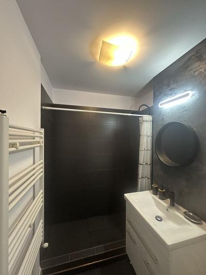 Apartament cu 3 camere decomandat în Popa Șapcă