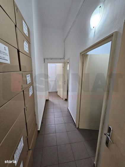 Spațiu comercial, de 64 mp, în Central