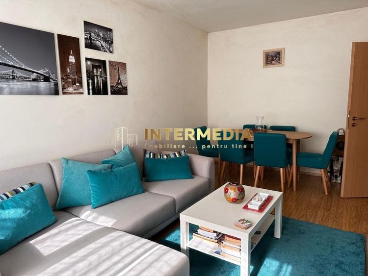 Apartament cu 2 camere decomandat, mobilat în Cetate