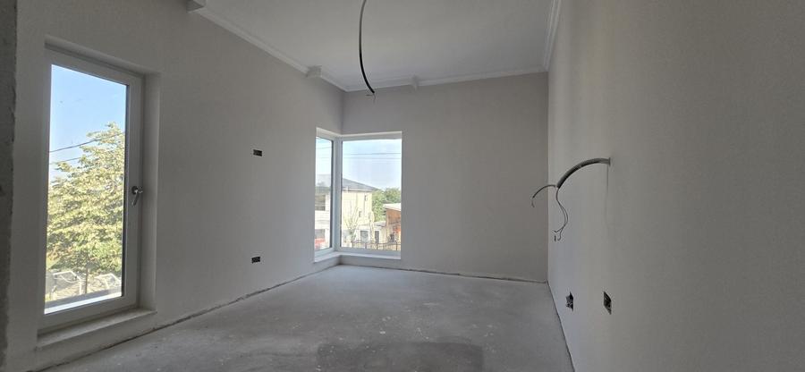 Casă cu 4 camere în Făcăi