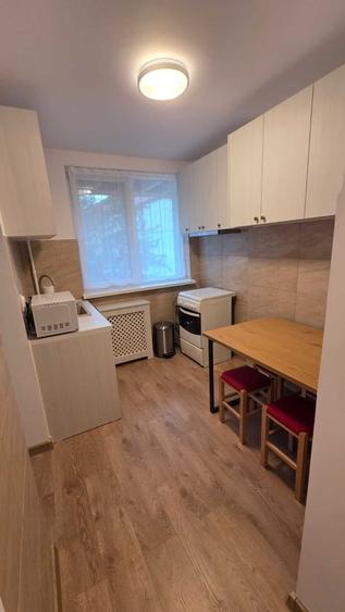 Apartament cu 2 camere decomandat în Siminicea