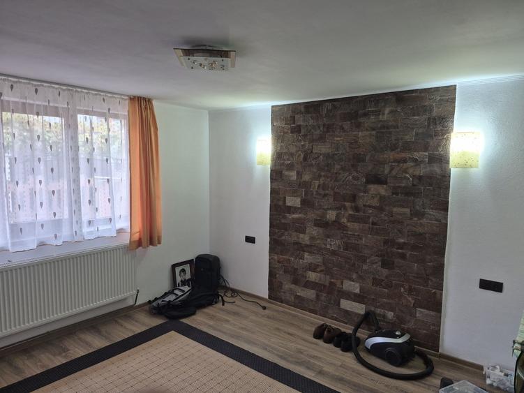 Casă cu 3 camere cu Teren 514 Mp în Central