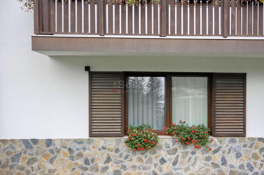 Apartament cu 2 camere decomandat, mobilat în Poiana Brașov